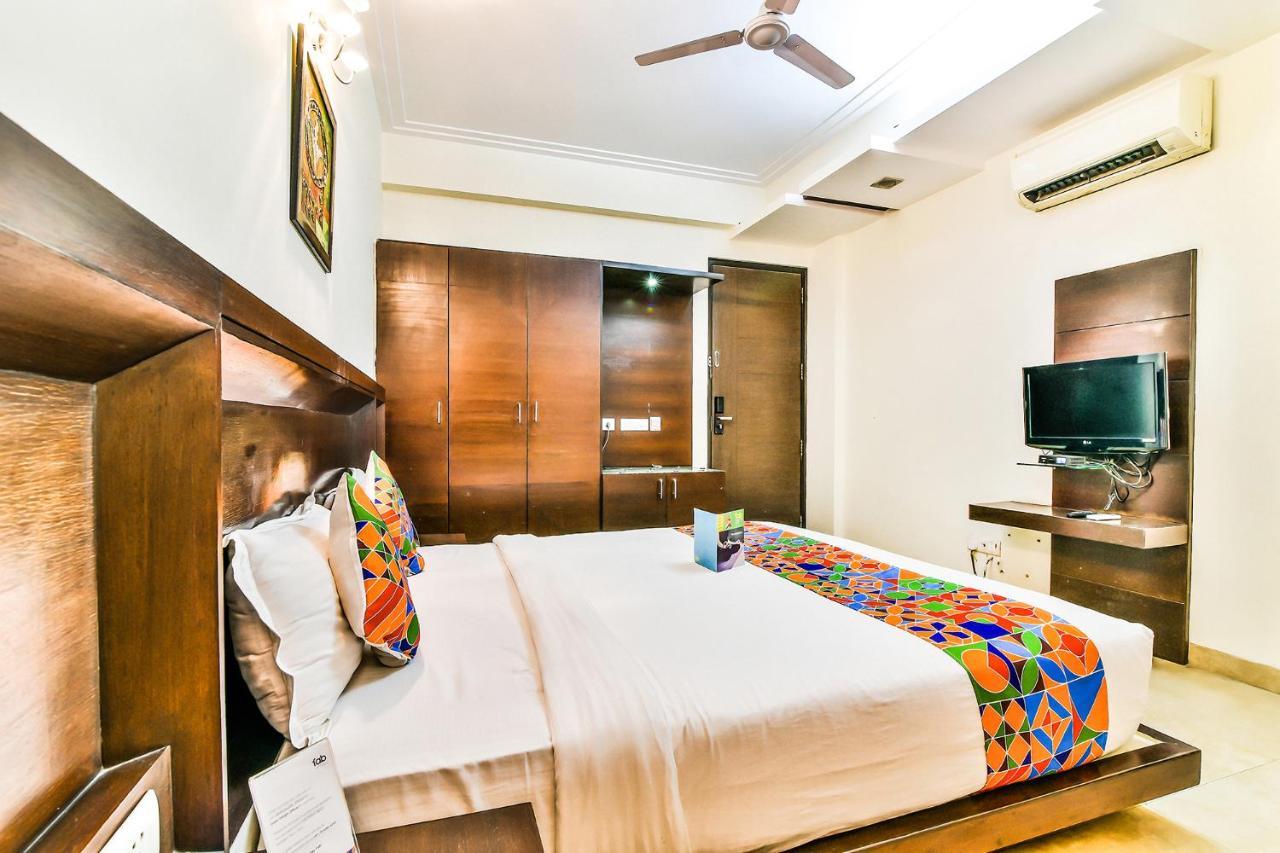 Fabhotel Oasis Dlf Phase 3 구르가온 외부 사진