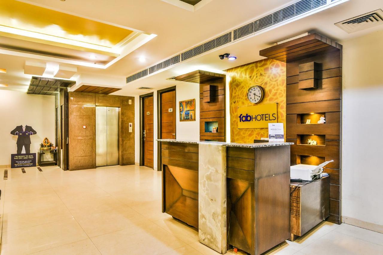Fabhotel Oasis Dlf Phase 3 구르가온 외부 사진