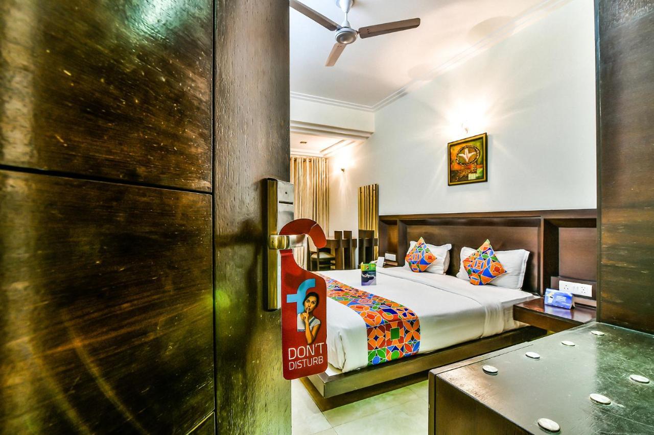 Fabhotel Oasis Dlf Phase 3 구르가온 외부 사진
