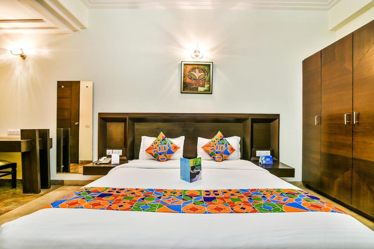 Fabhotel Oasis Dlf Phase 3 구르가온 외부 사진