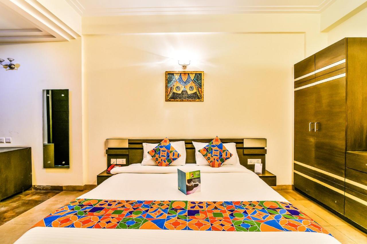 Fabhotel Oasis Dlf Phase 3 구르가온 외부 사진